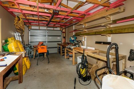 Photo of property in 17 Kowhai Street, Inglewood, 4330