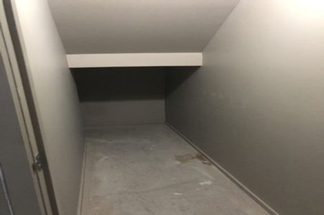 Photo of property in 16/2 Onslow Road, Khandallah, Wellington, 6035