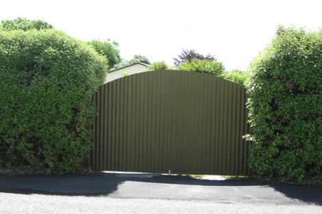 Photo of property in 31 Flavell Street, Heathcote Valley, Christchurch, 8022