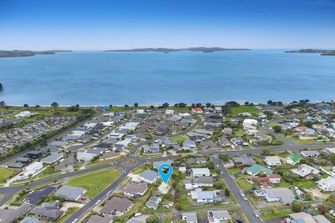 Photo of property in 9 Merehai Place, Snells Beach, 0920