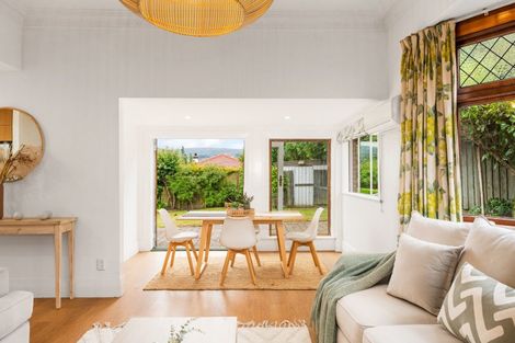 Photo of property in 21 Grandview Crescent, Opoho, Dunedin, 9010