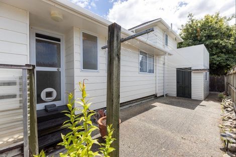 Photo of property in 11 Perrin Place, Kelvin Grove, Palmerston North, 4414