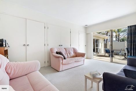 Photo of property in 2/21 Hattaway Avenue, Bucklands Beach, Auckland, 2012