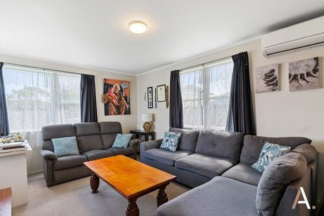 Photo of property in 45 Mcdivitt Street, Manurewa, Auckland, 2102