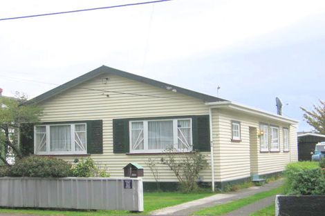 Photo of property in 3 Pitt Street, Moera, Lower Hutt, 5010