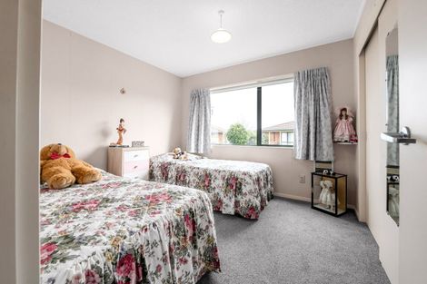 Photo of property in 93 Grosvenor Gardens, Flagstaff, Hamilton, 3210