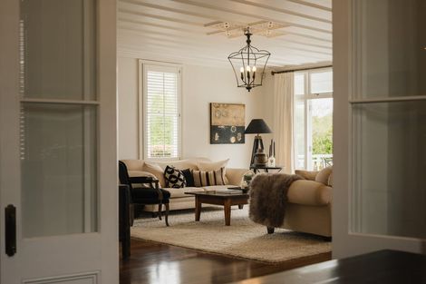 Photo of property in 31 Richmond Avenue, Northcote Point, Auckland, 0627