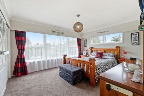 Photo of property in 8 Halberg Street, Papakura, 2110