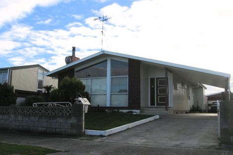 Photo of property in 3 Paradise Place, Milson, Palmerston North, 4414