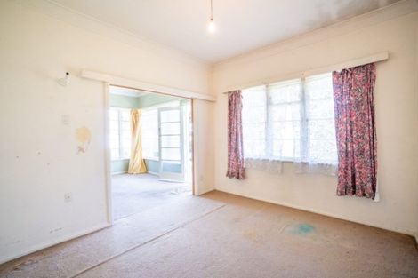 Photo of property in 2 Terrace Street, Roslyn, Palmerston North, 4414