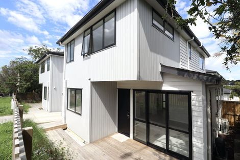 Photo of property in 127 Oreil Avenue, West Harbour, Auckland, 0618