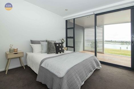 Photo of property in 402/7 Humber Street, Pandora, Napier, 4110