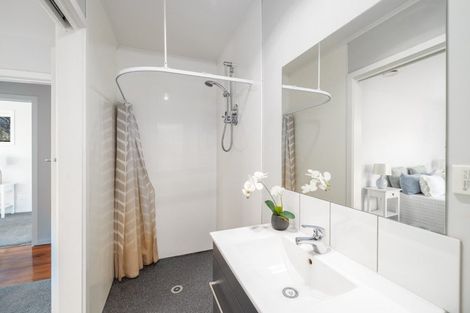 Photo of property in 218 Beach Road, North New Brighton, Christchurch, 8083