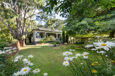 Photo of property in 76 Awaroa Road, Helensville, 0800