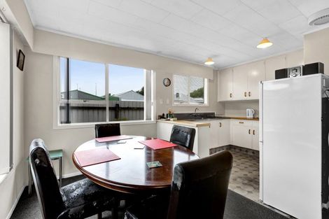 Photo of property in 2/84 Miranda Street, Stratford, 4332