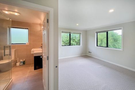 Photo of property in 32 Kilkelly Avenue, Pinehill, Auckland, 0632