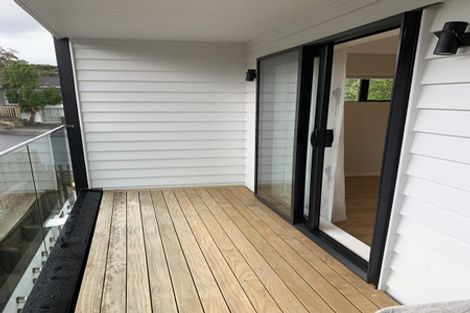 Photo of property in 59a Redwood Drive, Massey, Auckland, 0614