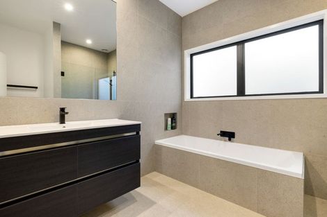 Photo of property in 36 Delamare Road, St Andrews, Hamilton, 3200