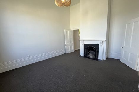 Photo of property in 8 Doctors Common, Mount Victoria, Wellington, 6011