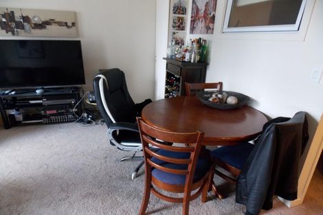 Photo of property in Terrace Heights Apartments, 6e/163 The Terrace, Wellington Central, Wellington, 6011