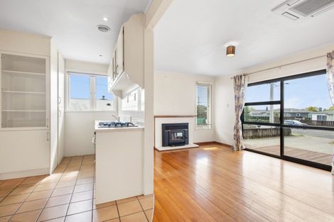 Photo of property in 21 Dunlop Road, Te Puke, 3119