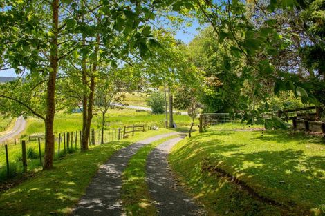 Photo of property in 717 Kaipara Coast Highway, Kaukapakapa, 0871