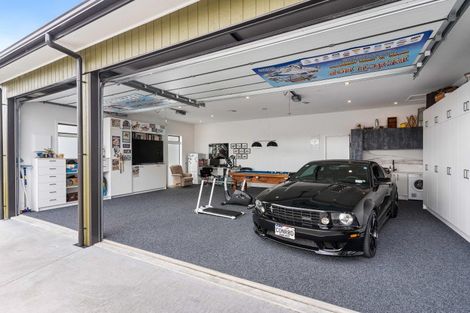 Photo of property in 1 Rewarewa Rise, Whangamata, 3691