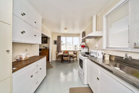 Photo of property in 83 Manawapou Road, Hawera, 4610