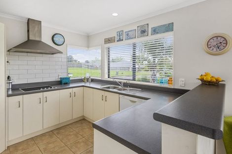 Photo of property in 23 Cottesmore Place, Huntington Park, Auckland, 2013