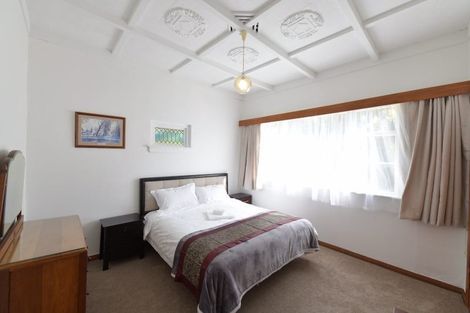 Photo of property in 492 Blockhouse Bay Road, Blockhouse Bay, Auckland, 0600