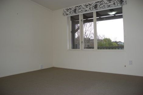 Photo of property in The Triangle, 4/33 Halswater Drive, Churton Park, Wellington, 6037