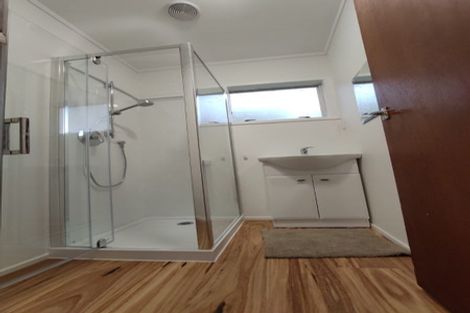Photo of property in 2/19 Capilano Place, Glenfield, Auckland, 0629