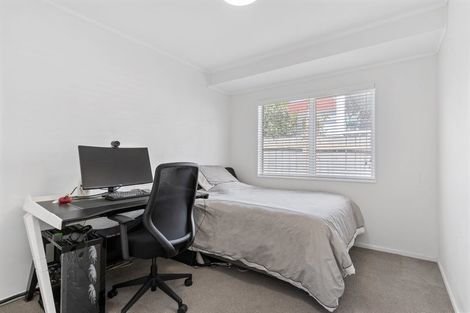 Photo of property in 1/2 Perendale Close, Somerville, Auckland, 2014
