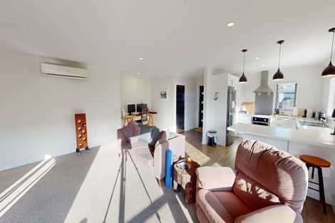 Photo of property in 21 Wescombe Grove, Feilding, 4702