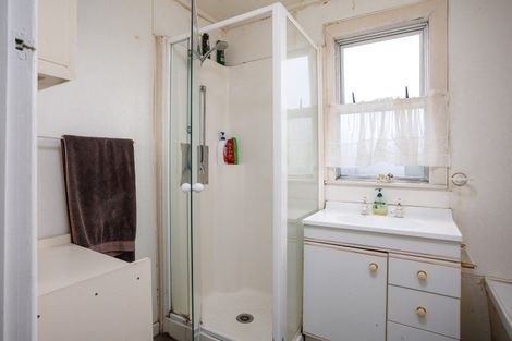 Photo of property in 1 Aerodrome Road, Elgin, Gisborne, 4010