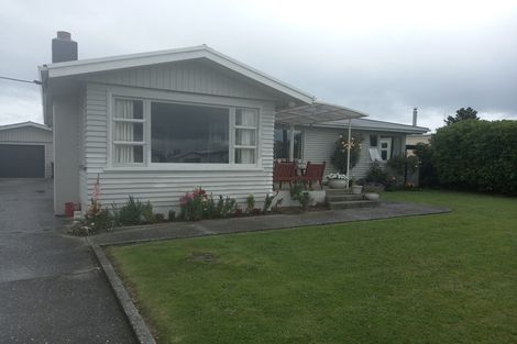 Photo of property in 3 Carlyle Street, Tuatapere, 9620