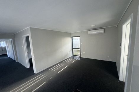 Photo of property in 21 Mon Desir Place, Manurewa, Auckland, 2102