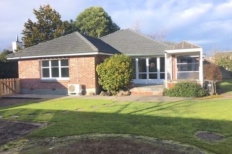 Photo of property in 138 Fendalton Road, Fendalton, Christchurch, 8052