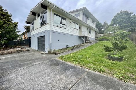 Photo of property in 18 Pankhurst Place, Sunnyvale, Auckland, 0612