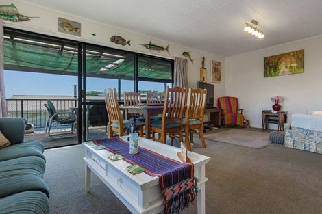 Photo of property in 54 Stratford Drive, Cable Bay, 0420