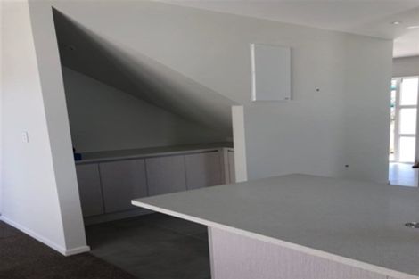 Photo of property in 2 Riroriro Close, Crofton Downs, Wellington, 6035