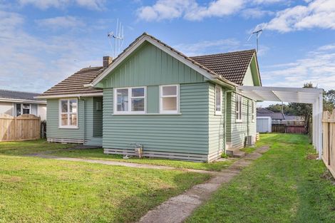 Photo of property in 12 Awatea Street, Levin, 5510