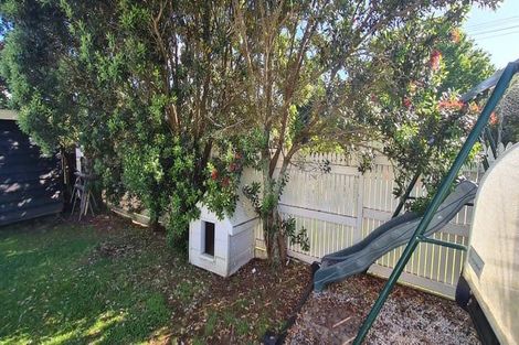 Photo of property in 64b Tramway Road, Beach Haven, Auckland, 0626