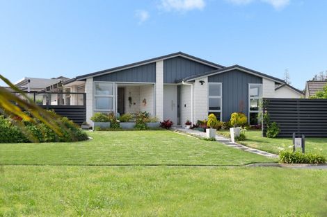 Photo of property in 9a Tui Glen, Omokoroa, 3114