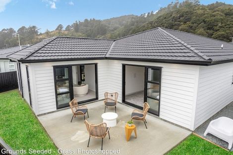 Photo of property in 4 Mcmillan Lane, Wallaceville, Upper Hutt, 5018