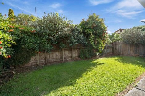 Photo of property in 2/1355 Hinemoa Street, Rotorua, 3010
