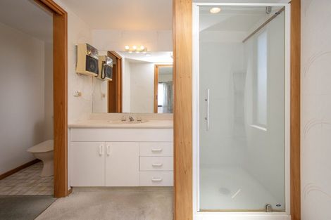 Photo of property in 2/17 Belleview Terrace, Mount Pleasant, Christchurch, 8081