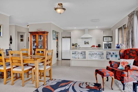 Photo of property in 5 Faber Place, Inglewood, 4330