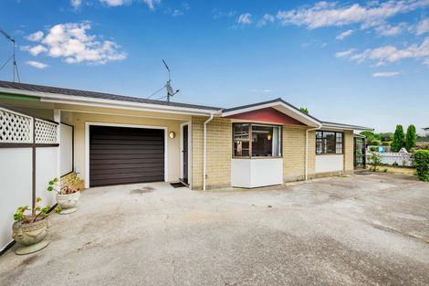 Photo of property in 100 Hillcrest Road, Raumati Beach, Paraparaumu, 5032