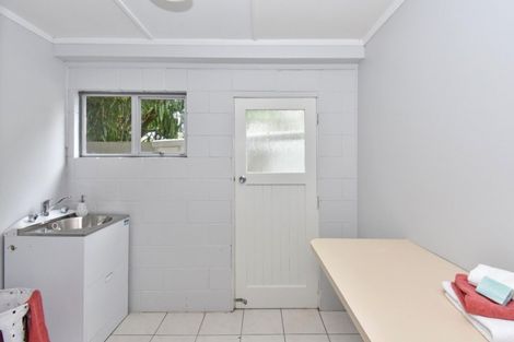 Photo of property in 31 Domain Road, Weymouth, Auckland, 2103